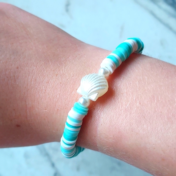 🐚Blue shell clay bead bracelet🐚 - Picture 4 of 4